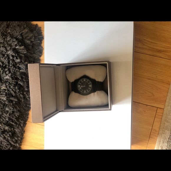 Gucci Watch - Picture 9 of 14